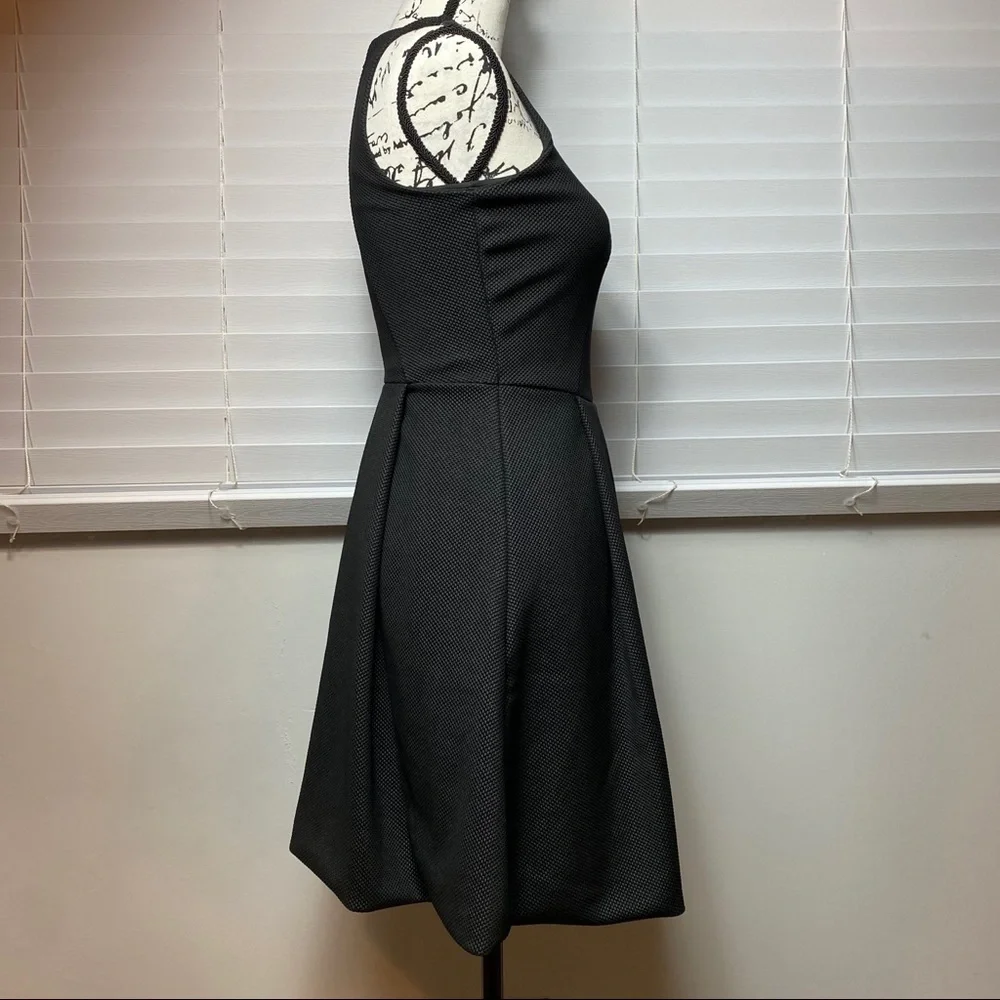 NWT A/X Textured Fit & Flare Sleeveless Dress - Picture 4 of 8